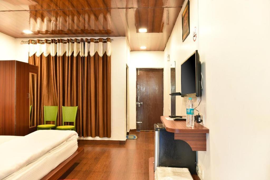 Riverside Resort ランズドーン エクステリア 写真